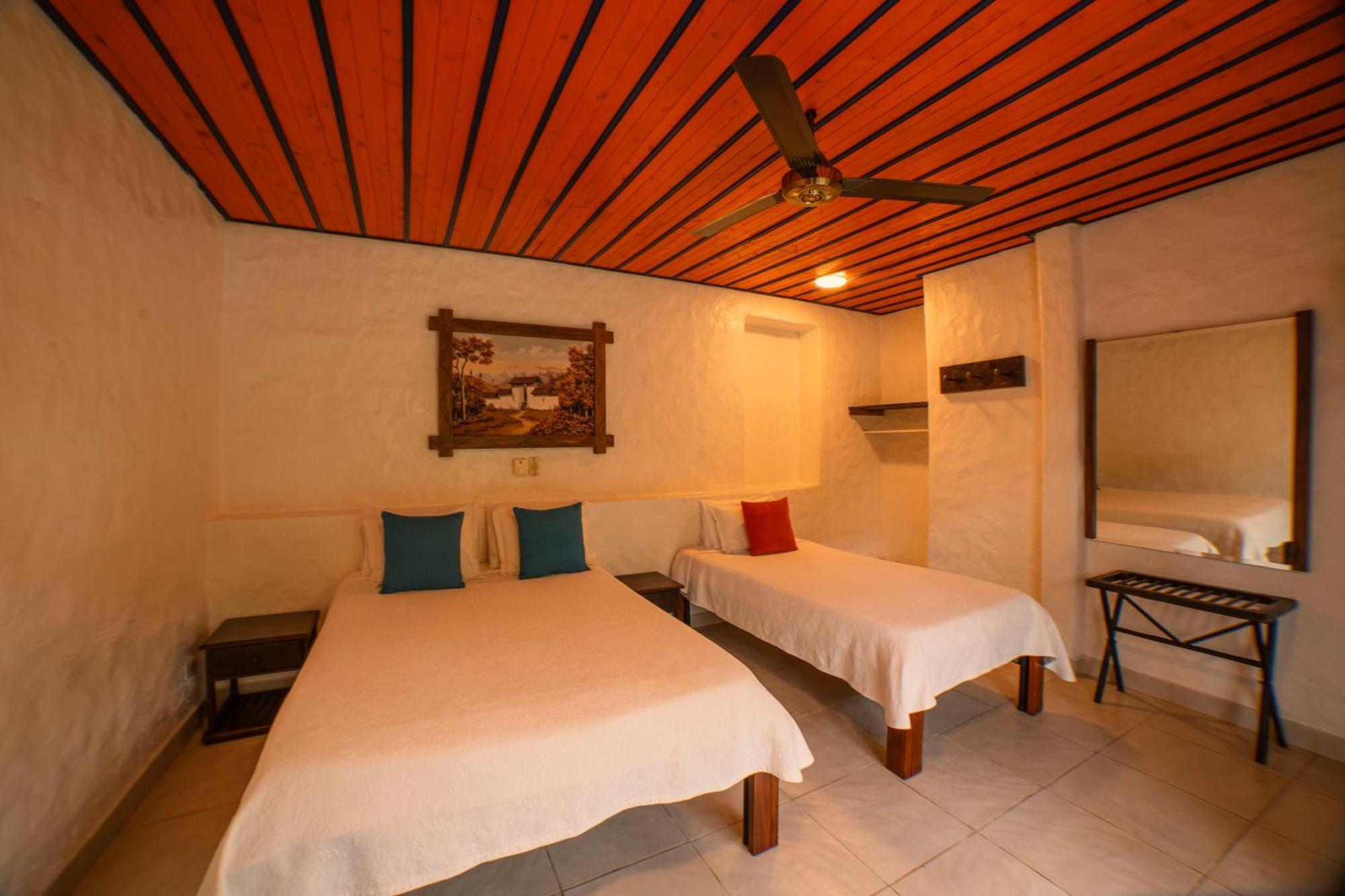 Hotel Mi Monaco Pueblo Tapao Exterior photo